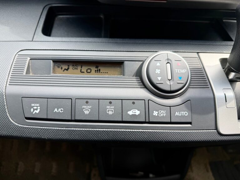 ,  - фото автомобиля