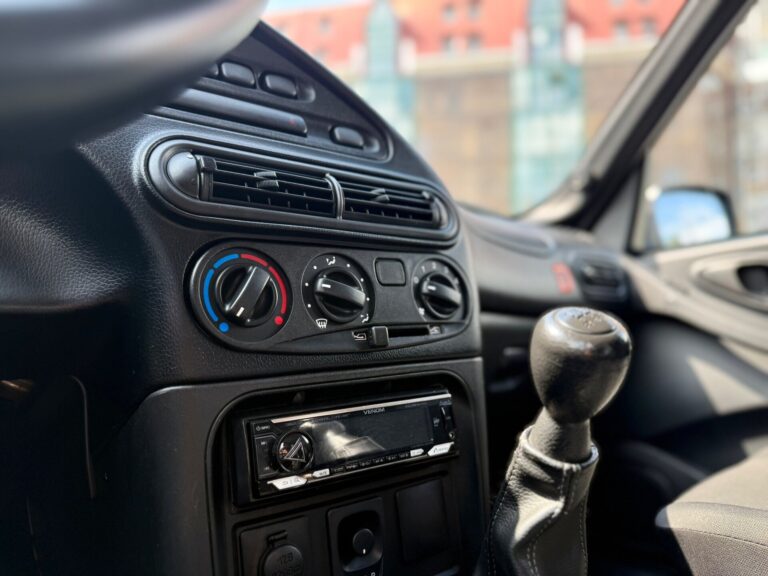 ,  - фото автомобиля