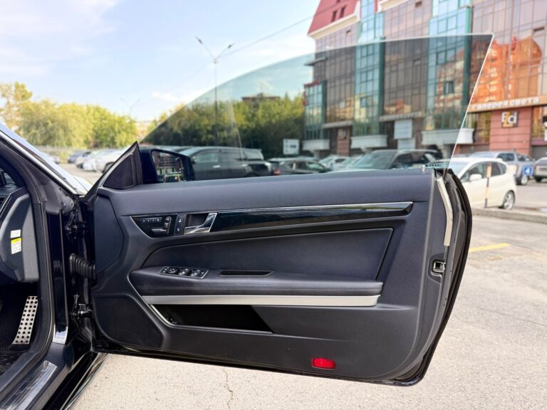 ,  - фото автомобиля