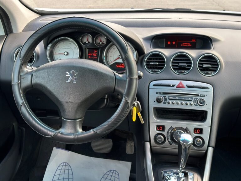 ,  - фото автомобиля