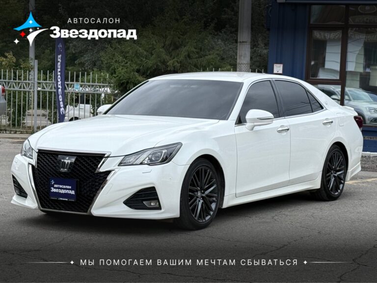 Toyota Crown, 2015 - фото автомобиля