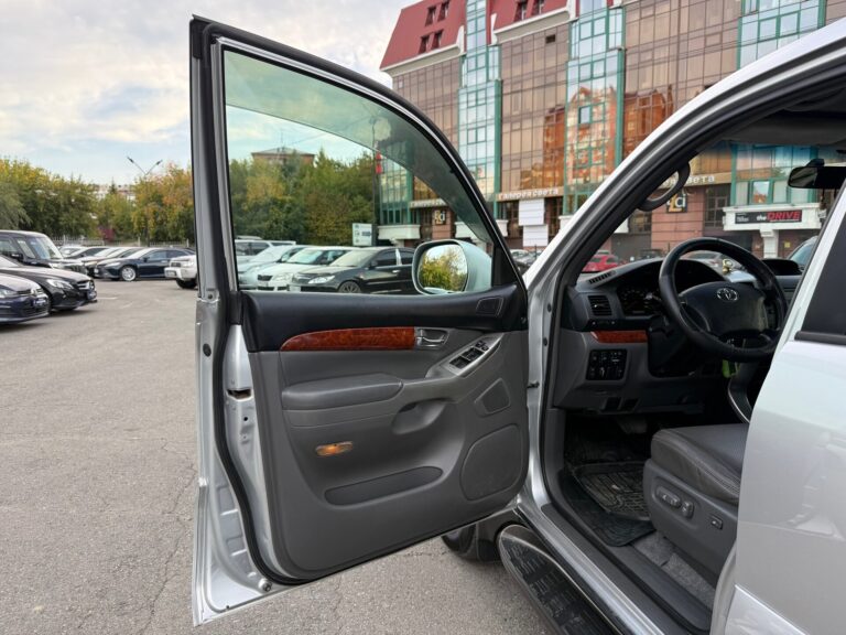 , - фото автомобиля