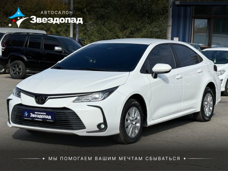 Toyota Corolla, 2020 - фото автомобиля