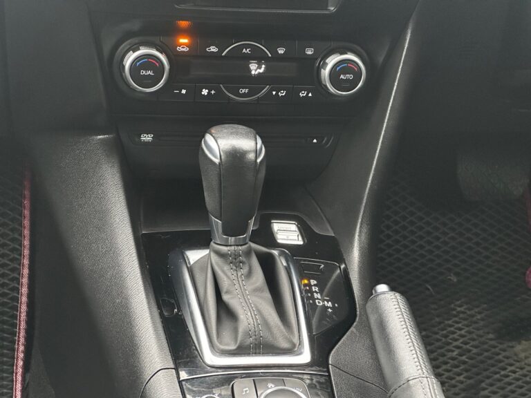 , - фото автомобиля