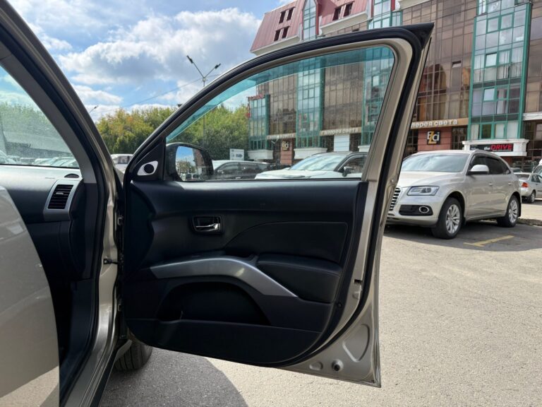 ,  - фото автомобиля