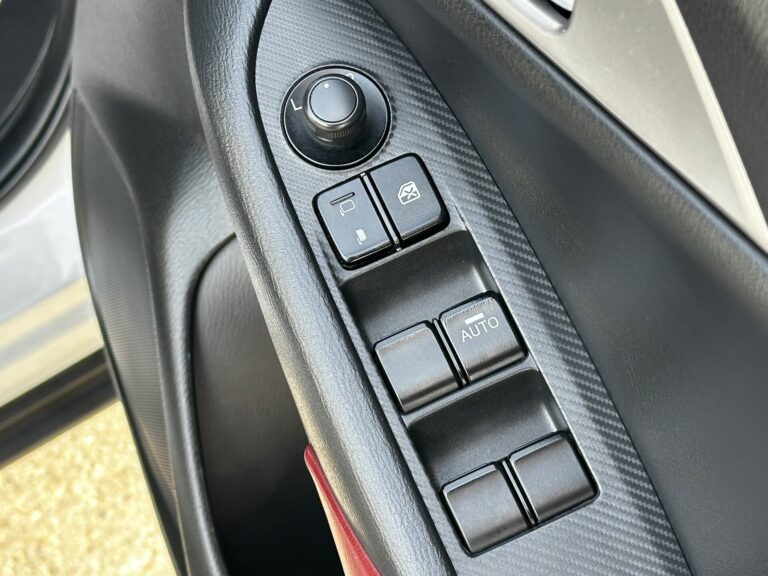 , - фото автомобиля