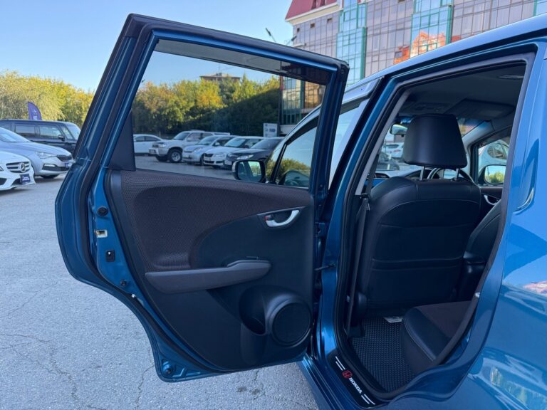 , - фото автомобиля