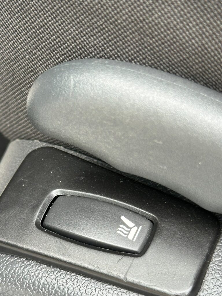 ,  - фото автомобиля